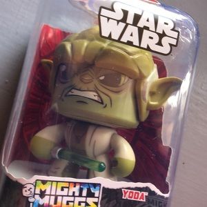 Star Wars Yoda figurine